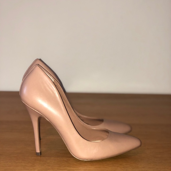 Steve Madden Galleryy Pumps - Picture 2 of 5